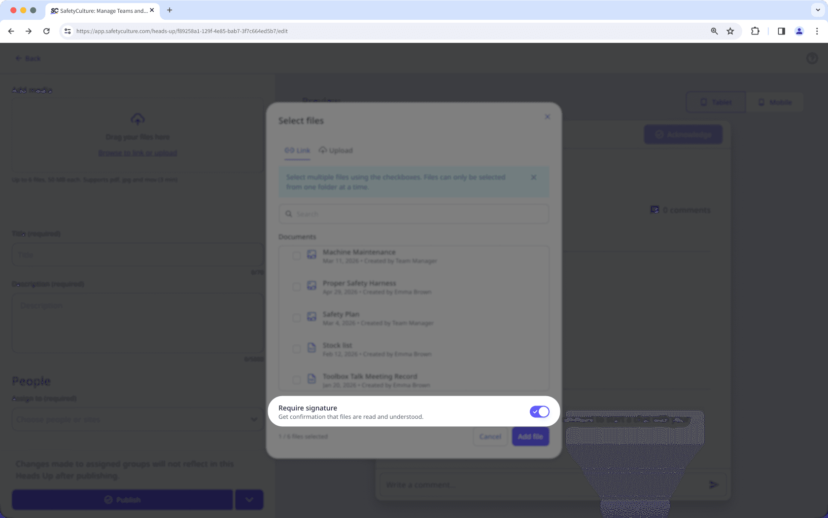 The Create Heads Up page open showing the option to require signatures when linking files to a Heads Up.