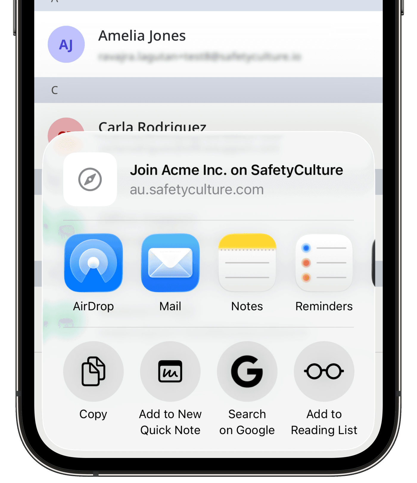 The share menu showing options to send the share invite link.
